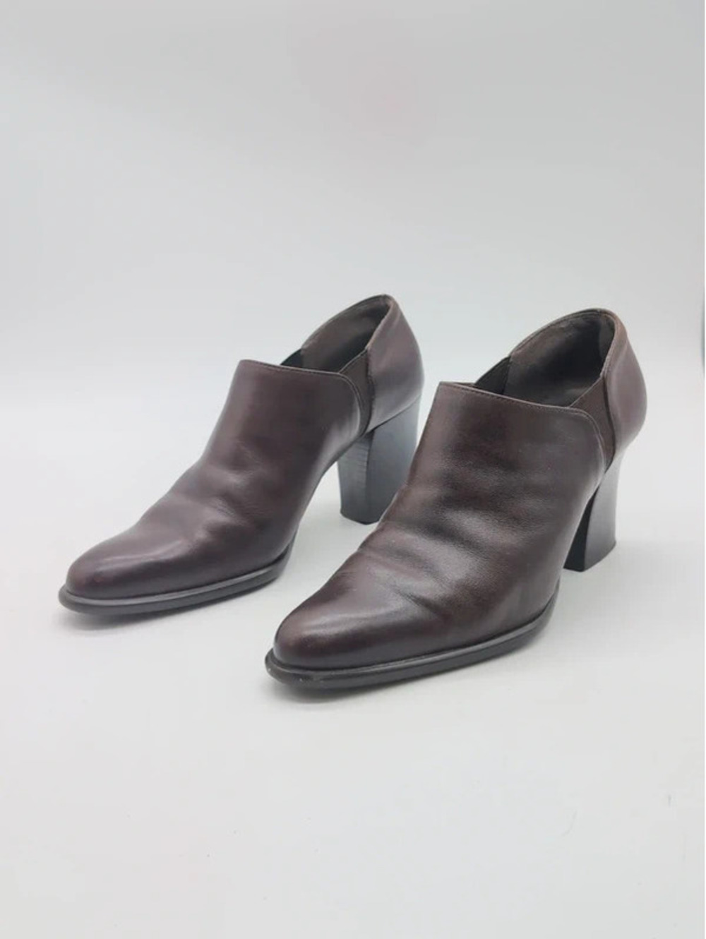 Apostrophe Brown Leather Shootie Booties Size 7M